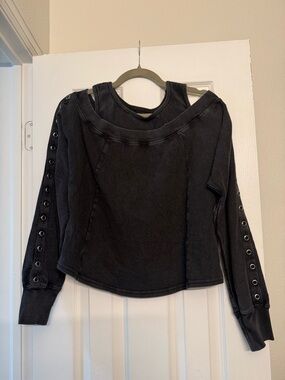 We The Free Jet Set Black Sweatshirt NWT